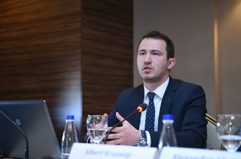 Krasniqi kritikon Presidenten  Po ndërhyn haptazi në procesin zgjedhor