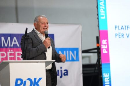 Shukri Buja pritet me përkrahje të madhe në Banullë, Gllogoc dhe Qellopek