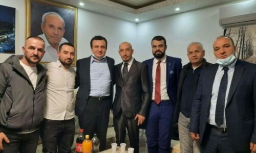 Aktivisti Mentor Majeci braktis VV’në, i kërkon falje gjithë atyre që i ftoi t’i bashkohen partisë