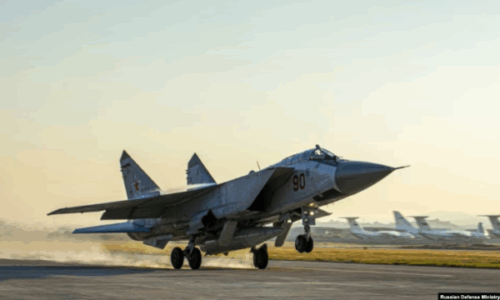 Rusia i cilëson si “histeri” akuzat e NATO-s për shkelje të hapësirës ajrore