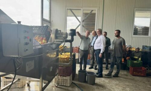 Imri Ahmeti viziton fermerët që menaxhojnë mbi 44 hektarë tokë bujqësore në Lipjan