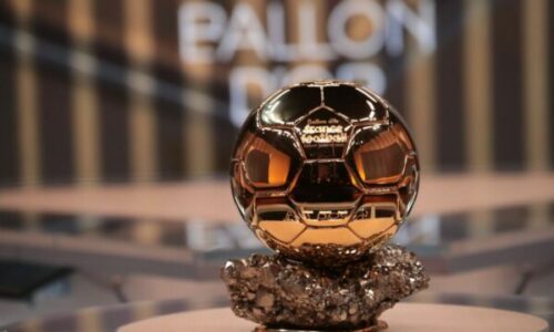 Vetëm dy lojtarë në tërë historinë e futbollit e kanë fituar çmimin “Ballon d’Or d’Honneur”