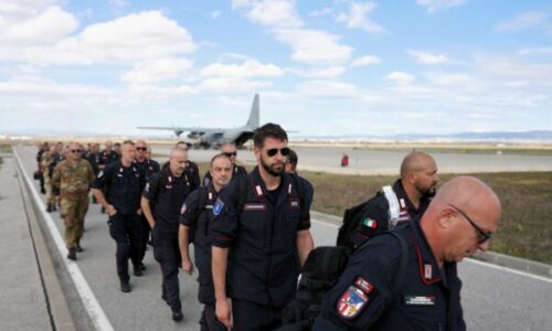Zgjedhjet e 12 Tetorit, Italia i sjell 24 karabinierë në Kosovë