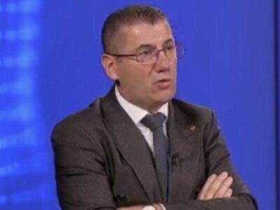 Smakiqi: Gjykimi ndaj krerëve të UÇK-së në Hagë pa kredibilitet dhe me shkelje të rënda – presim aktgjykim lirues në fillim të vitit 2026