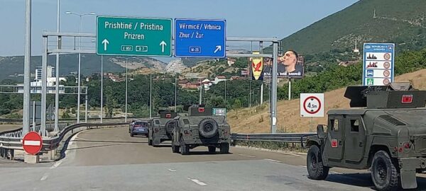 Forcat e e reja të ushtrisë së Shqipërisë nisen drejt Kosovës, ministri shqiptar publikon foto