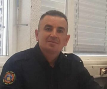 Vdes Liman Sertolli, shefi i njësisë së zjarrfikësve dhe shpëtimit në Malishevë