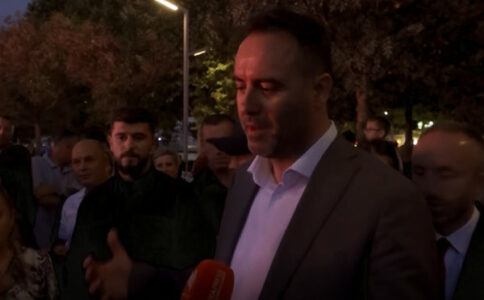 Më në fund dikujt nga VV i bie ndërmend të uroj Edi Ramën – Konjufca: Unë po bëhem i pari