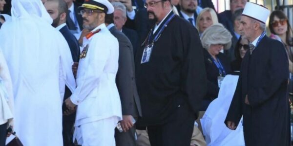 Hoxha nga Tërnoci, Nexhmedin Saqipi, shihet në paradën ushtarake serbe “Forca e Unitetit”