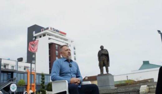 Lushtaku: Urrejtja e Vetëvendosjes ndaj UÇK-së buron nga bashkëpunimi i tyre me Serbinë