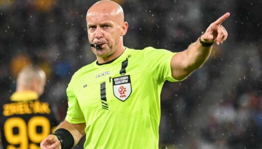 Gjyqtari Szymon Marciniak ndan drejtësinë në ndeshjen Zvicër-Kosovë