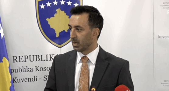 Basha s’merret vesh me stafin e Kuvendit: Lëshojnë komunikatë ndryshe me atë çka u tha
