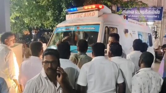 Të paktën 36 të vdekur dhe dhjetëra të plagosur në tubimin politik të aktori indian