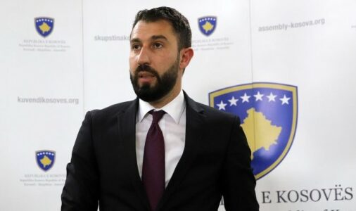 Ministri i Kurtit, Elbert Krasniqi dënohet me 3 mijë euro gjobë