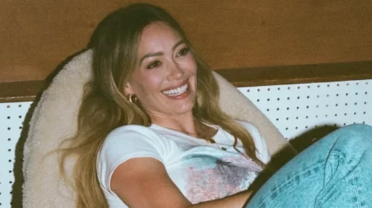 Hilary Duff njofton rikthimin në muzikë pas dhjetë vitesh