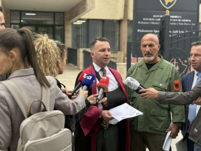 Shkrimi anti-UÇK: Ish-ushtari i UÇK-së dorëzoi padi për Dimal Bashën