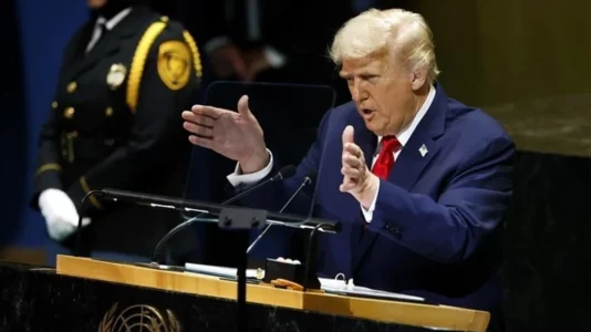 Trump: Vendet e NATO-s duhet t’i rrëzojnë aeroplanët rusë nëse ata shkelin hapësirën e tyre ajrore