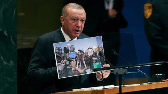 Erdogan me foton nga Gaza në seancën e OKB-së: Kjo është pika më e ulët e njerëzimit