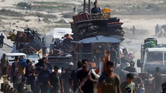 Ushtria izraelite: Rreth 700 mijë palestinezë kanë ikur nga jugu i qytetit të Gazës