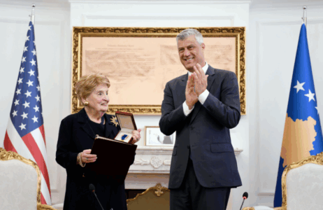 “Ne po përpiqeshim ta motivonim”-Rubin tregon pse Albright i tha Thaçit “shpresoj që ju të bëheni Gerry Adams i Kosovës”