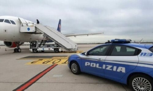 Dy shqiptarë kapen duke shitur drogë me makinë në Itali