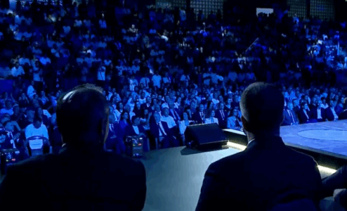 LDK hap fushatën zgjedhore, simpatizantët mblidhen në Pallatin e Rinisë