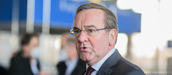 Ministri gjerman i Mbrojtjes: Rusia, kërcënim gjithnjë e më i madh për NATO-n