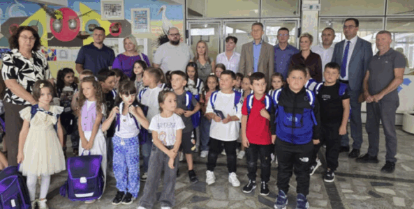 Arifi: Sinani me njerëzit e Vuçiqit: Bashkëpunim i detyruar apo kompromis i rrezikshëm?