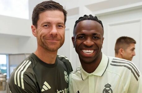 “Nuk do të dënohet”, Xabi Alonso për gjestin e Vini Jr: Ka kërkuar falje!