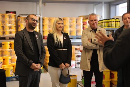 Arbër Ismajli viziton një biznes: Në rrugën tonë për një Gjilan të ri më të zhvilluar