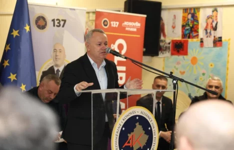 Agron Kuçi i AAK-së ankohet në KQZ për rritje të pazakontë të numrit të votuesve në Junik