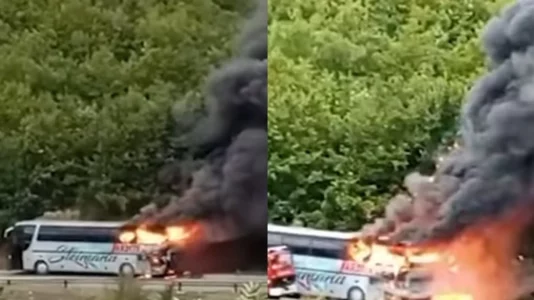 Autobusi digjet gjatë lëvizjes në vendin e quajtur “Qafa e Duhlës”