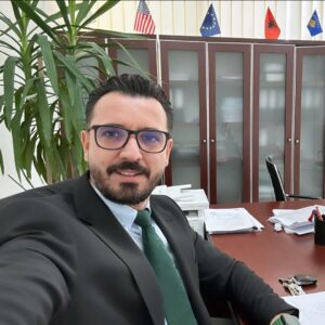 Ky është zyrtari i lartë shtetëror që u arrestua për dallavere me tenderë në vlerë të 8.8 mln euro