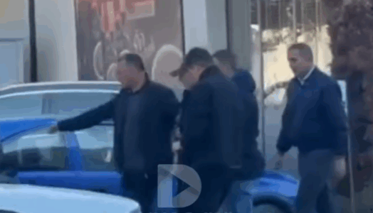 Pamje nga momenti i aɾɾestimit të Fatmir Shehollit, si i dyshuar për përfshirje në spiunazh për Seɾbinë