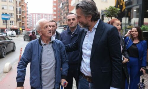 Përparim Rama në lagjen Muharrem Fejza: I kemi zgjidhë shumë probleme, do të vazhdojmë edhe 4 vjet