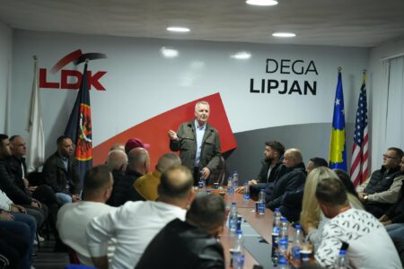 Imri Ahmeti falënderon mërgatën: Më keni mbushur me energji