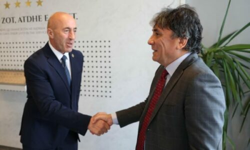 Haradinaj takohet me ambasadorin italian, flasin për zhvillimet politike po