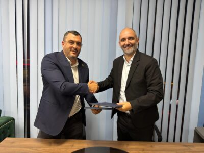 LVV nënshkruan marrëveshje bashkëpunimi me AAK-në edhe në Prizren