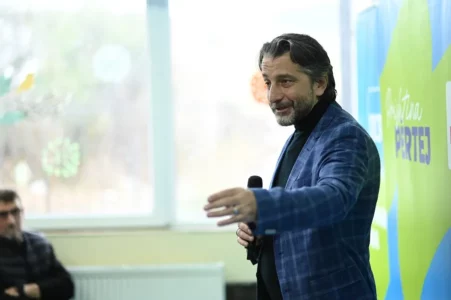 Rama: Prishtina nuk ka qenë kurrë më e ndriçuar