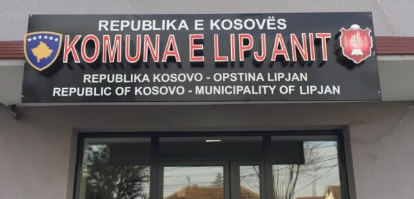 Komuna e Lipjanit sqaron kontratën për ndërtimin e Qendrës Multifunksionale