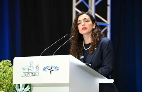 Osmani pas pranimit të çmimit në Lubjanë: Rruga e paqes në Kosovë u arrit nga burrat e gratë