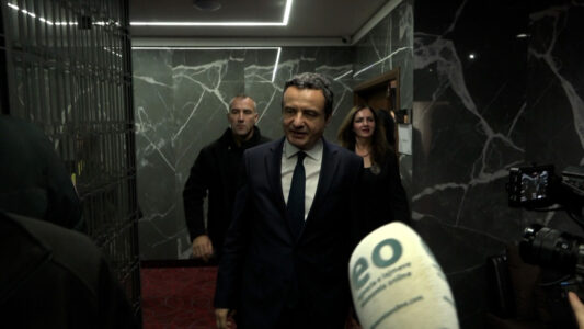 Gati një javë në SHBA: Kurti ikë nga gazetarët dhe nuk tregon pse nuk u prit nga Departamenti Amerikan i Shtetit