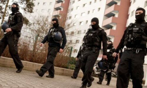 Policia gjermane arreston tre burra që dyshohet se ishin të Hamasit e që po planifikonin sulme në Gjermani
