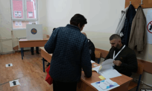 Në Mitrovicë të Veriut u hapën vendvotimet