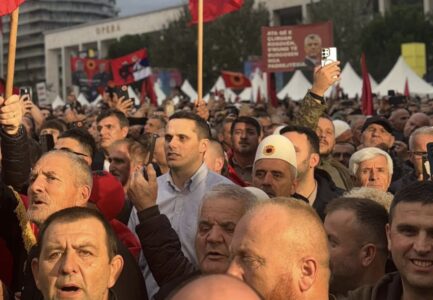 Gruda: Tirana sot ishte zëri i bashkuar i shqiptarëve për të mbrojtur luftën çlirimtare