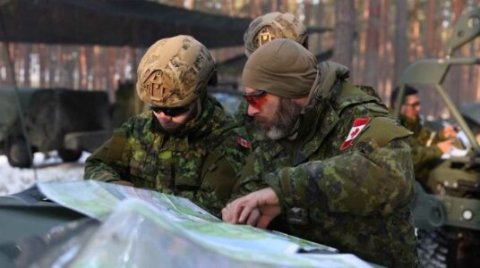 Letonia përgatitet për luftë, nis grumbullimi i furnizimeve