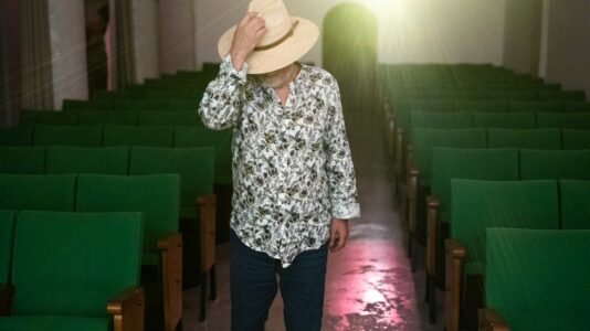 Një engjëll për Lubonjën