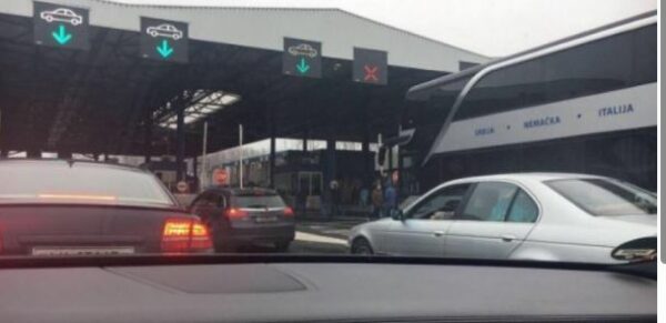 Konfirmohet ndalimi i kosovarëve në kufirin Kroaci-Serbi, kjo është arsyeja