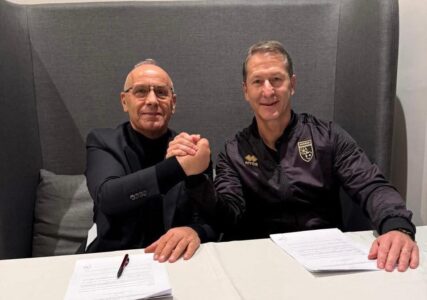 Pas rezultatit të mirë me Kosovën, Foda firmosë edhe për 2 vjet