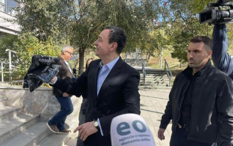 Kurti s’tregon nëse i ka apo jo votat për qeverinë e re
