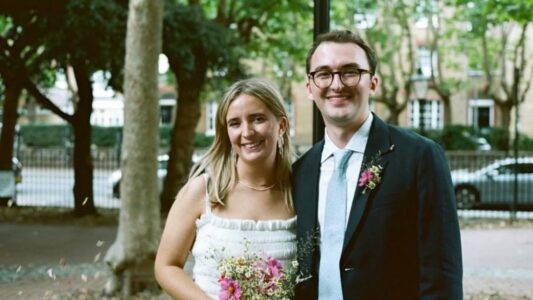 Mbreti i fundit i “Game of Thrones” martohet në një ceremoni private në Londër